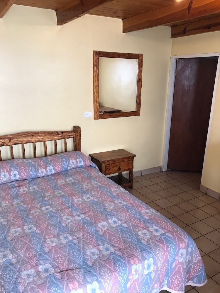 Hotel Los Pinos
