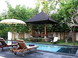 Villa Tirta Indah