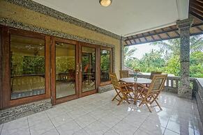 Villa Tirta Indah