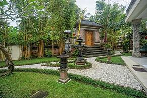 Villa Tirta Indah