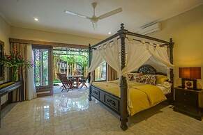Villa Tirta Indah