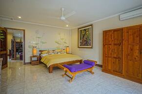 Villa Tirta Indah