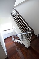Eight Ville Apartment