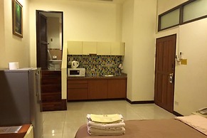 Eight Ville Apartment