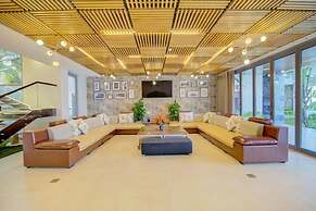Luxury Yacht Villa