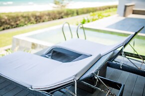 Luxury Yacht Villa