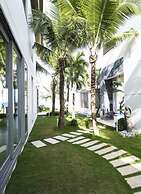 Luxury Yacht Villa