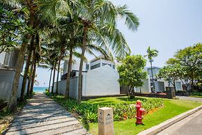 Luxury Yacht Villa