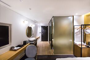 Stayrak Hotel