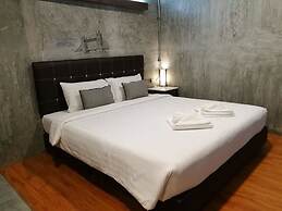 T4 Hotel Sisaket