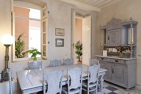 Villa Maria