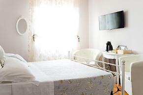 Central View Suite