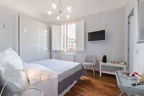 Central View Suite