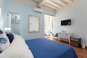 Central View Suite