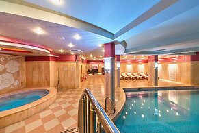 Club Central Hotel