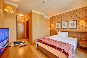 Club Central Hotel