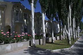 Hotel Aurora Plus