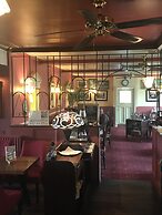 The Carre Arms Hotel