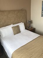 The Carre Arms Hotel