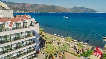 Aurasia Beach Hotel