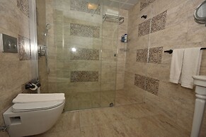 Aurasia Beach Hotel