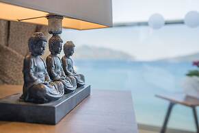 Aurasia Beach Hotel