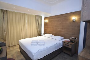 Aurasia Beach Hotel