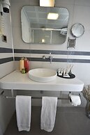 Aurasia Beach Hotel