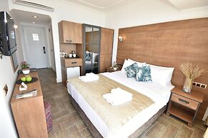 Aurasia Beach Hotel