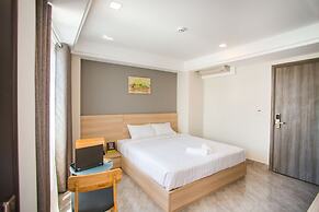Moonlight Bay Hotel