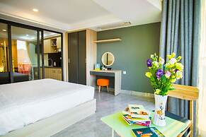 Moonlight Bay Hotel
