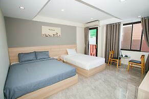 Moonlight Bay Hotel