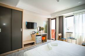Moonlight Bay Hotel