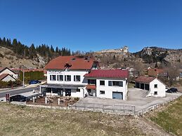 Auberge du Château de Joux