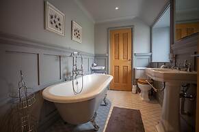 Linnet House, Shropshire