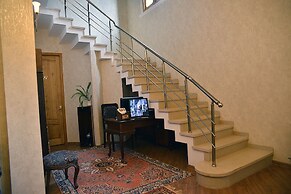 Center Villa Kutaisi