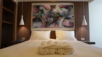 TN & CO Hotel
