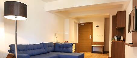 TN & CO Hotel