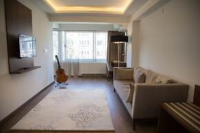 TN & CO Hotel
