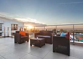 Priboy Beach Hotel