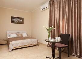 Priboy Beach Hotel