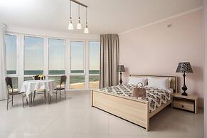Priboy Beach Hotel