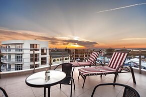 Priboy Beach Hotel