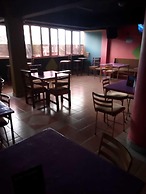 Batian Guest Hotel