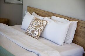 Yasmine Apartments
