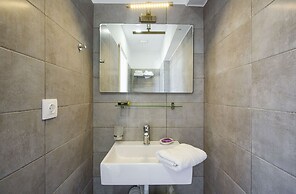 Yasmine Apartments