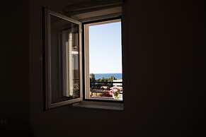Yasmine Apartments