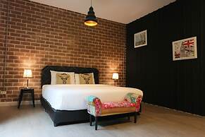 Manonnee Hotel