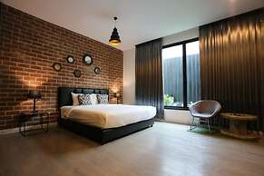 Manonnee Hotel