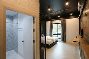Manonnee Hotel